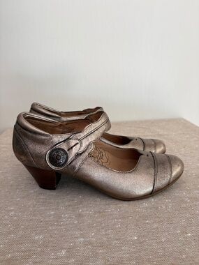 Taos Angel Coquette Metallic Bronze Leather Whimsigoth Mary Jane Heels, Sz 8M